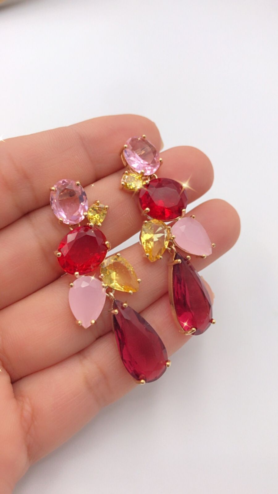 Z015 Aretes Goldfilled con circonia rosa.