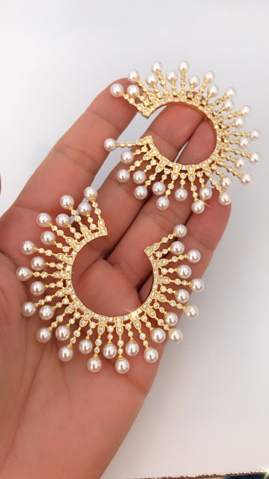 Z024 Aretes Goldfilled con Perla shell .