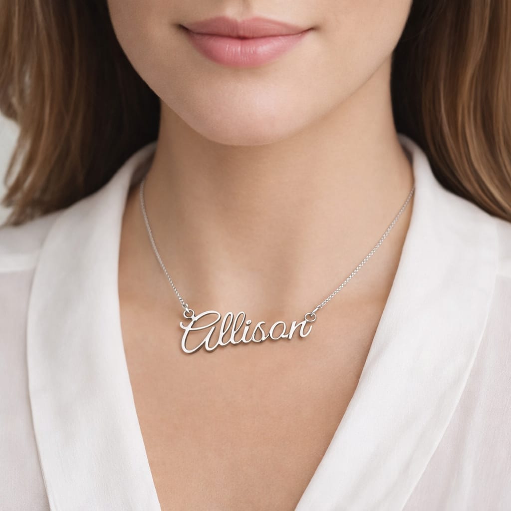 Cadena personalizada con nombre de plata