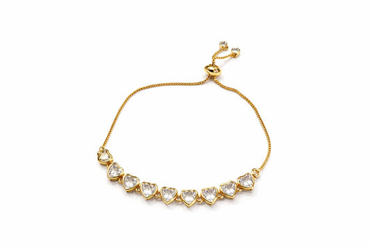 Pulsera ajustable con dijes de corazón y circonia