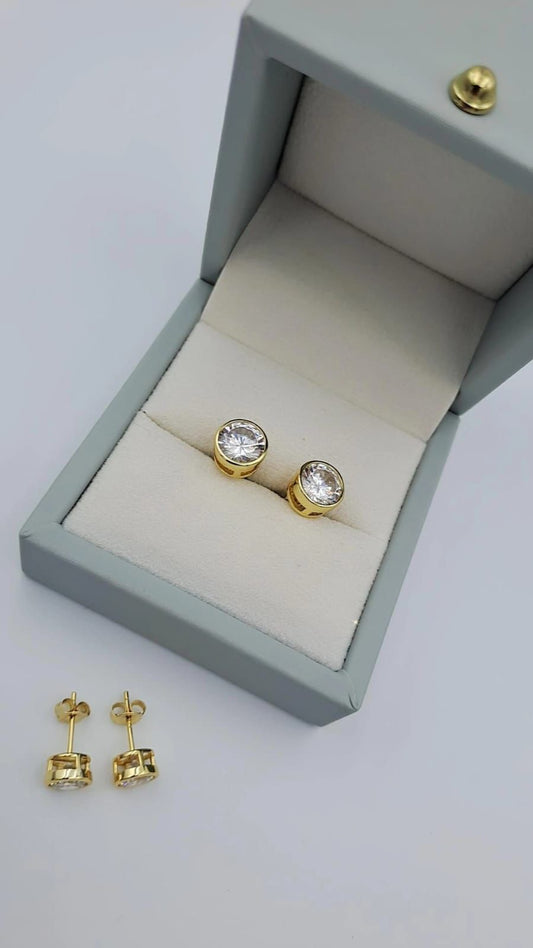 Aretes punto de luz